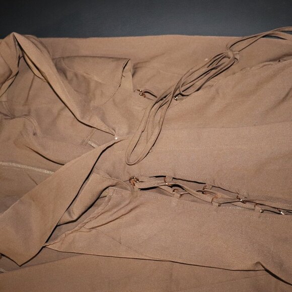 PRETTY LITTLE THING Body Con Dress - Picture 6 of 12